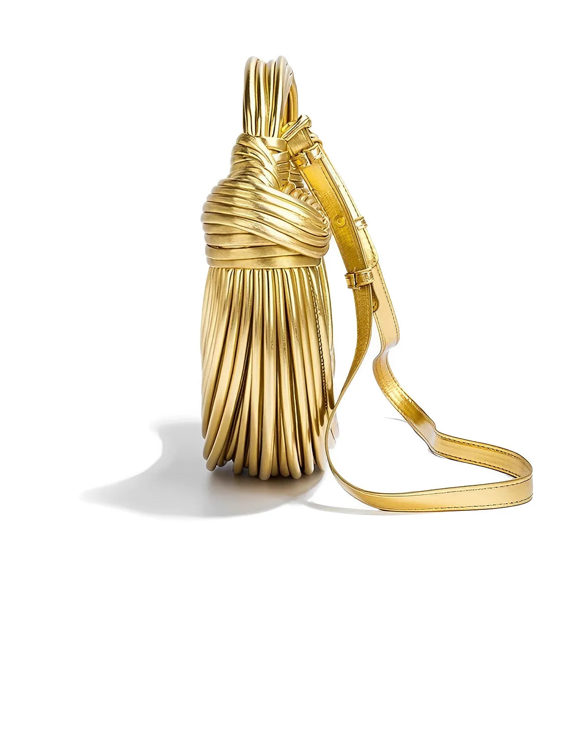 Bolsa Femenina Clutch de Mano con Detalles en Cuerdas y Nudos - Crada