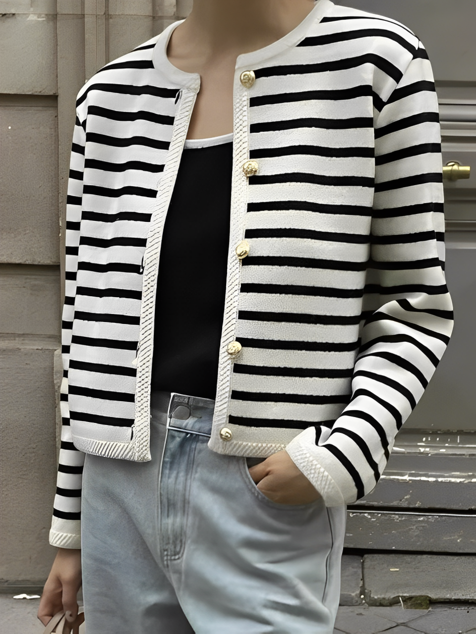 Conjunto Femenino a Rayas de Cardigan con Botones y Shorts – Caroline