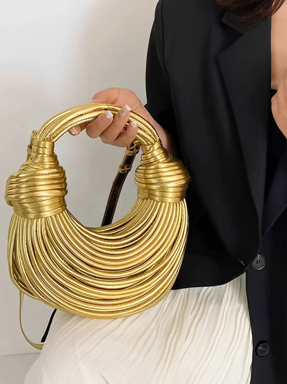 Bolsa Femenina Clutch de Mano con Detalles en Cuerdas y Nudos - Crada