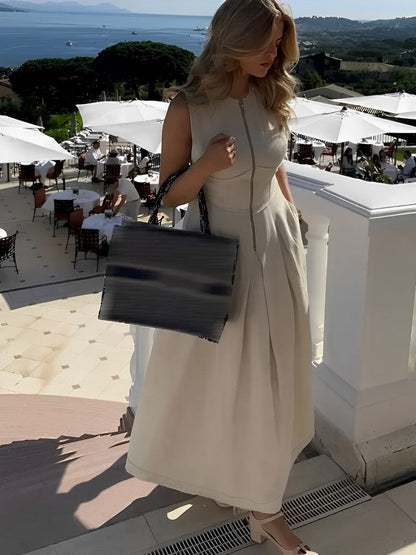 Vestido Femenino Largo con Cierre en el Busto, Cintura Imperio y Bolsillos - Liriel