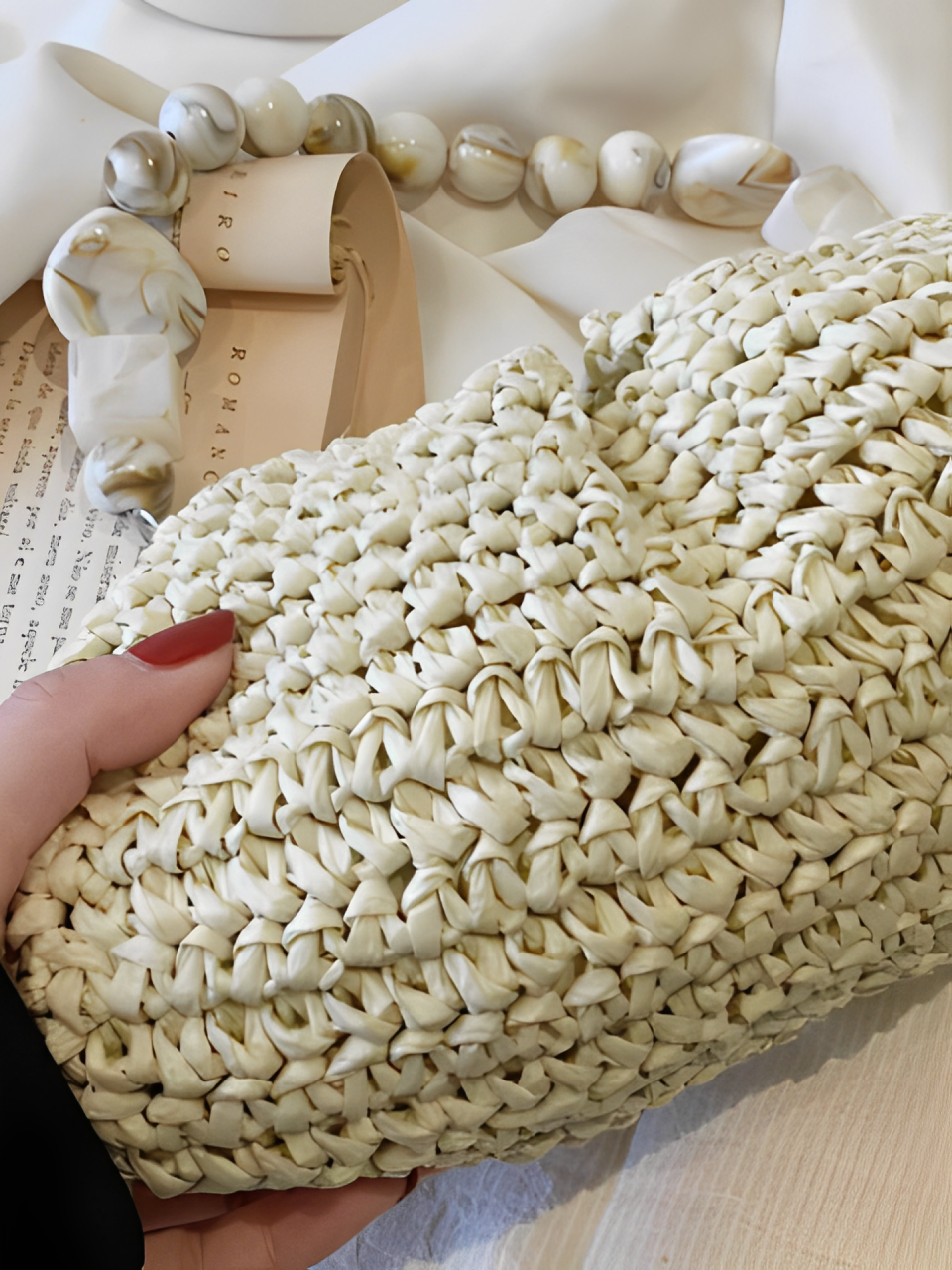 Bolsa Femenina Clutch en Paja con Asa de Pedrería - Laila