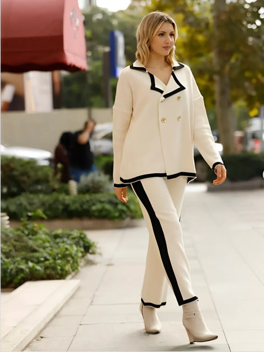 Conjunto Femenino con Abrigo de Manga Larga con Botones Cruzados y Pantalón de Cintura Alta - Melinda
